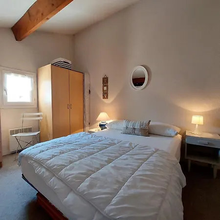 Apartment Charmante Maisonnette Avec Piscine A Proximite Du Et Des Plages De - Fr-1-550-80